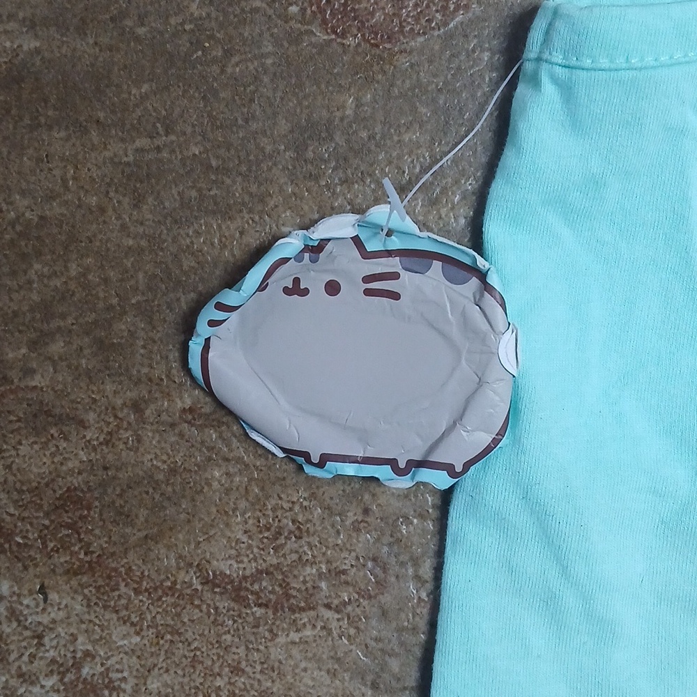 NWT Pusheen Aqua and Cream Beach Scene Womens Tank Top Size Med - Picture 6 of 6